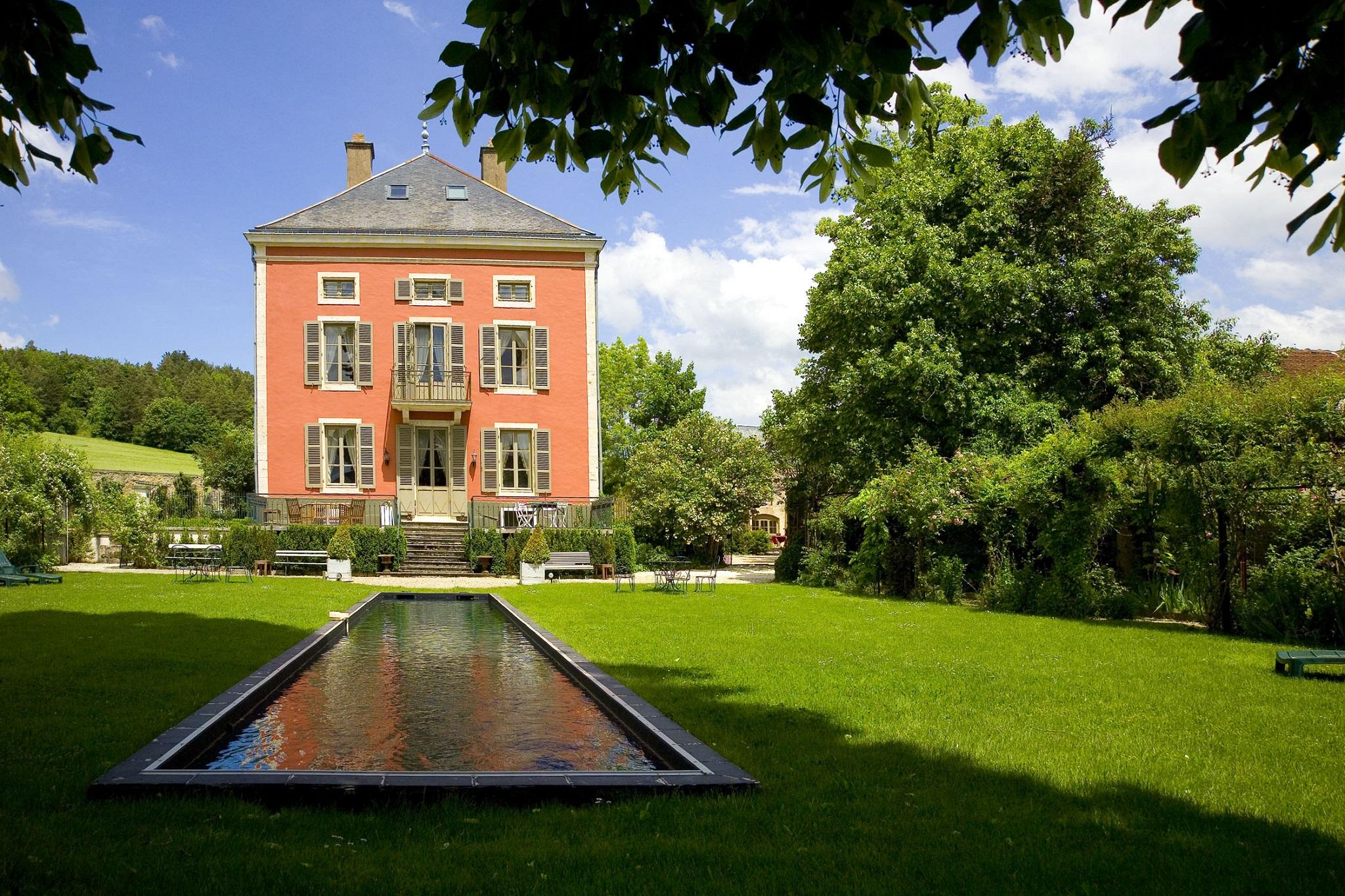 Chateau De Courban And Spa Nuxe Exterior photo
