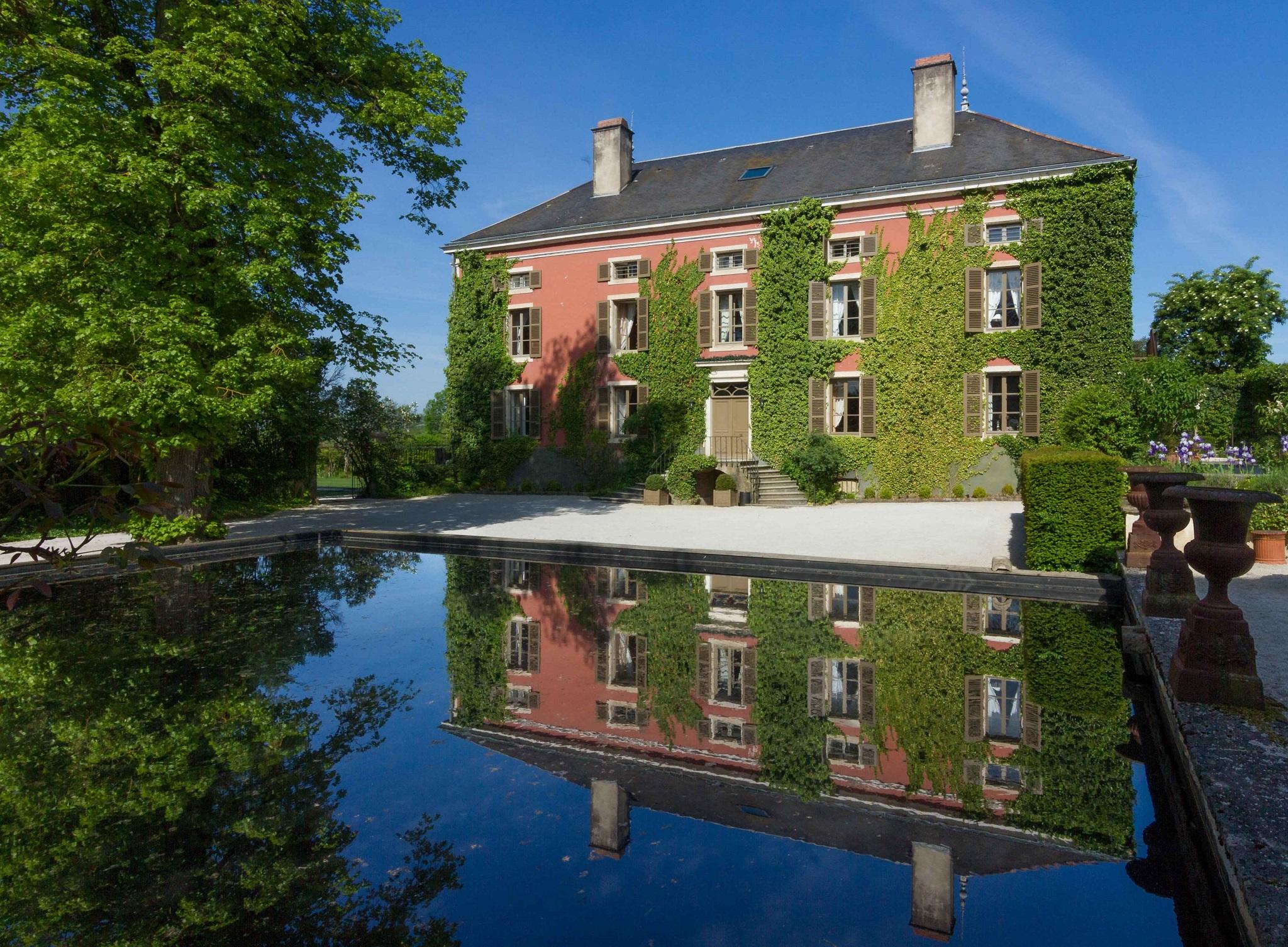 Chateau De Courban And Spa Nuxe Exterior photo